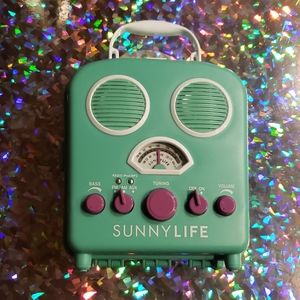 portable vintage radio/speaker